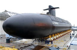 Ấn Độ tự đóng tàu ngầm hạt nhân đầu tiên